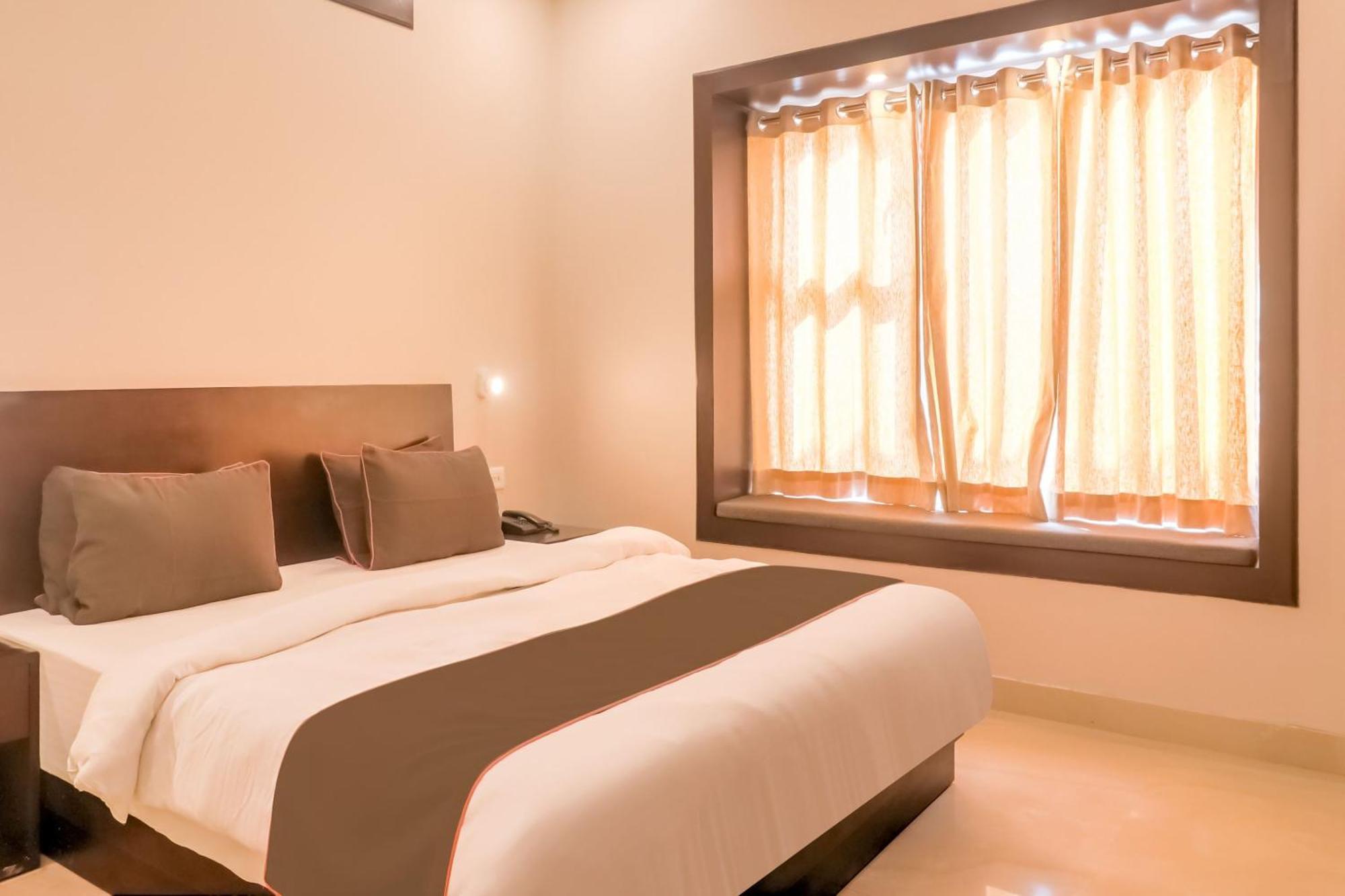 Townhouse Amaraa Farms Near Lulu Hypermarket Lucknow Exterior photo