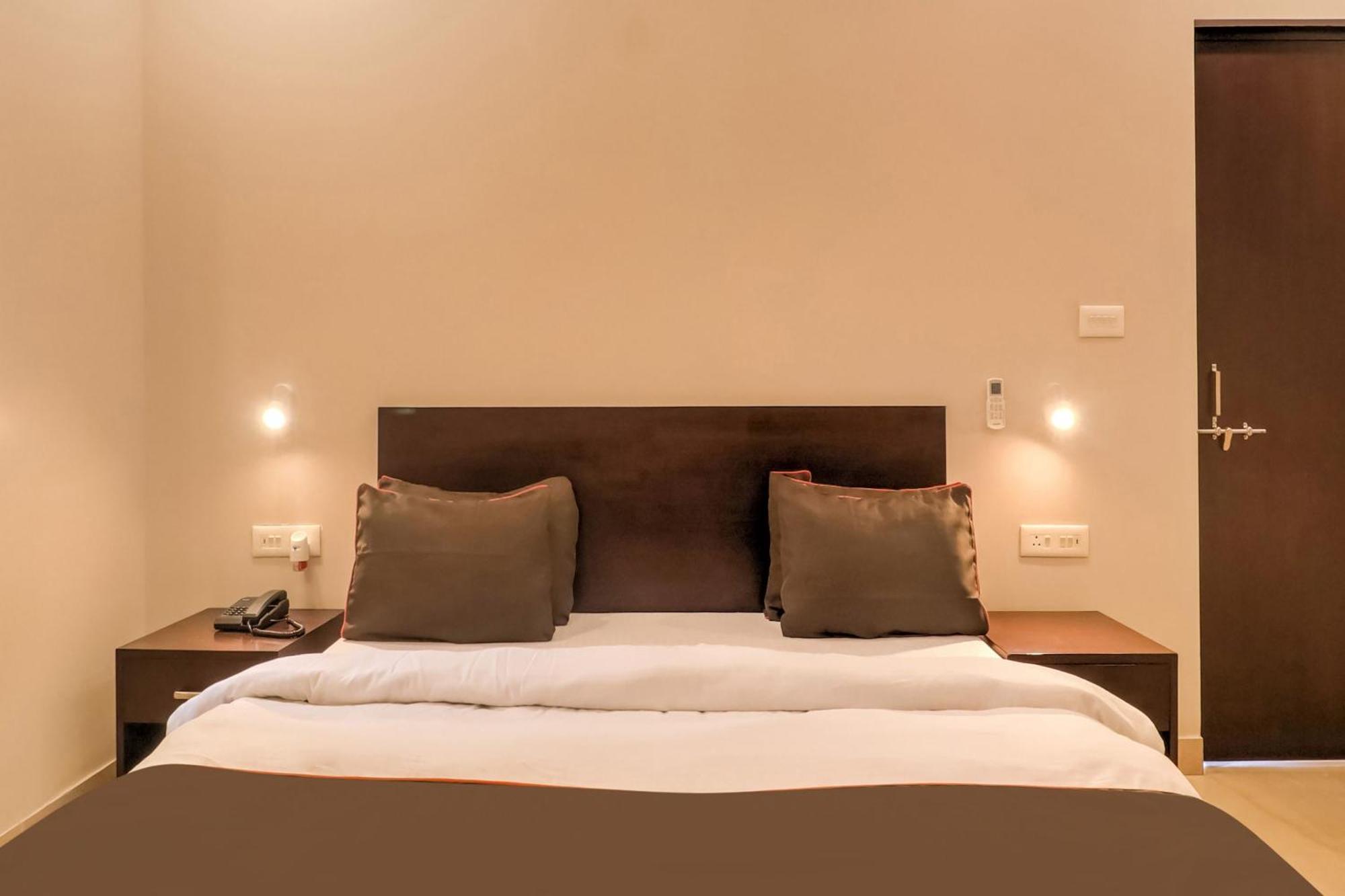 Townhouse Amaraa Farms Near Lulu Hypermarket Lucknow Exterior photo